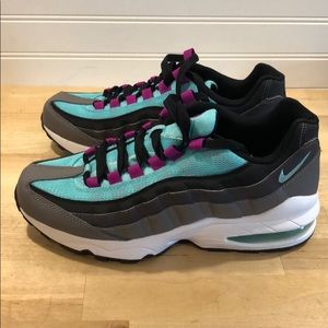 Nike air max shoes